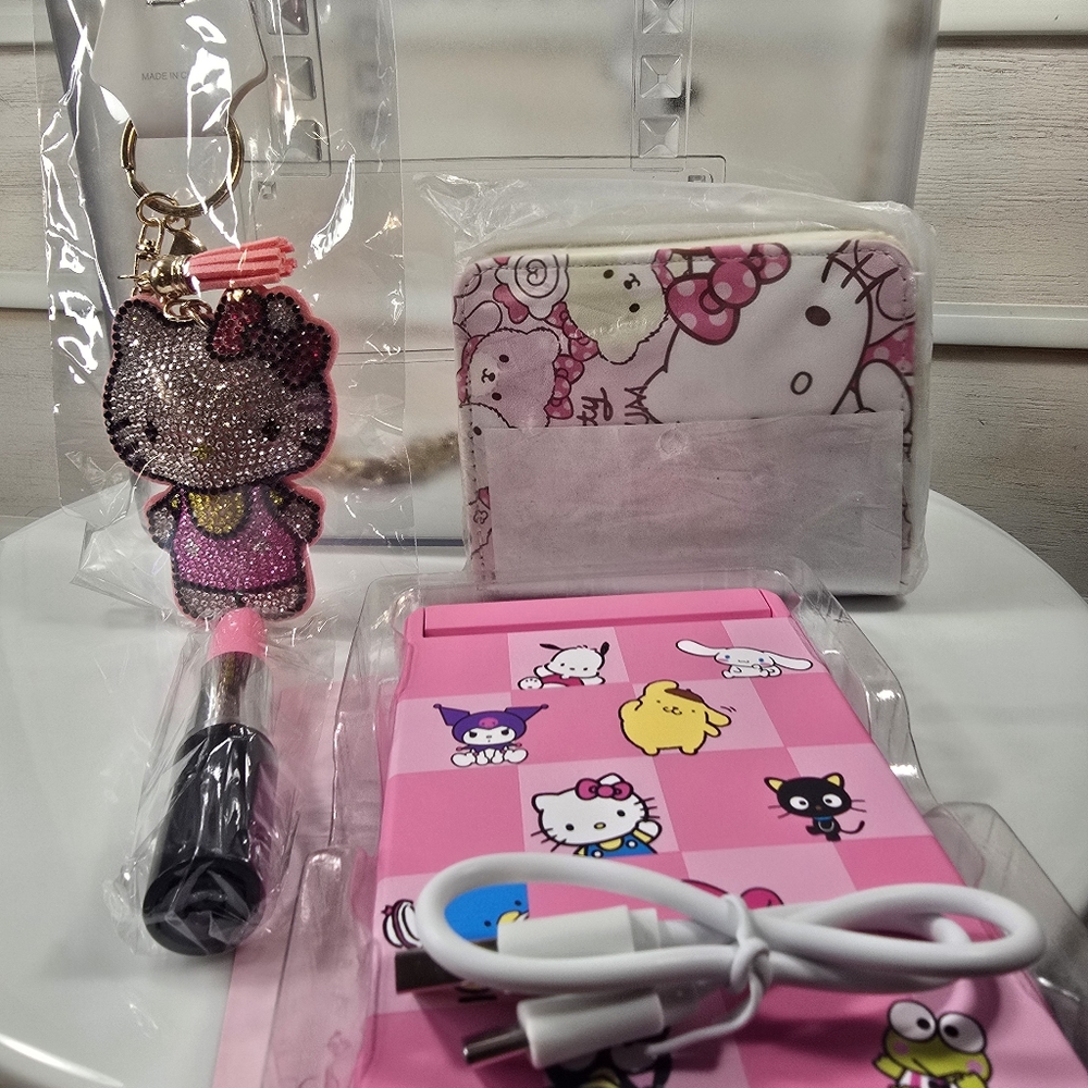 Hello Kitty bundle with clear tote with Accessory Set - Picture 13 of 16